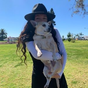 Meet your Posher, Olivia